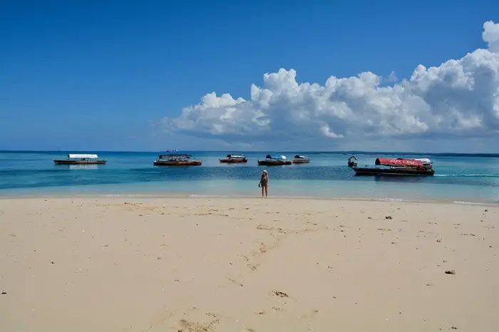 zanzibarbeach webp